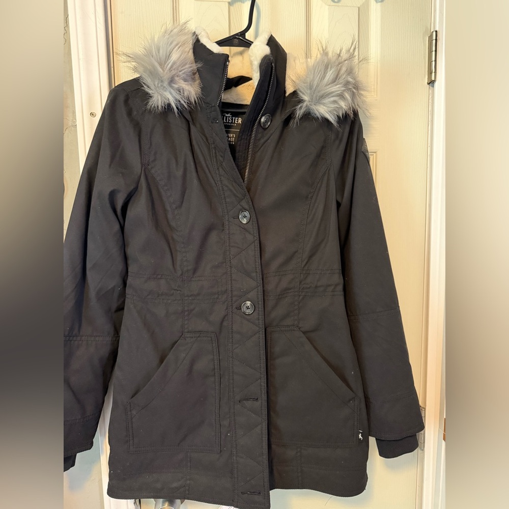 Hollister Women's Black Utility Jacket with Faux Fur Trim